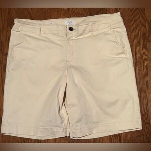 LOFT Women’s Monroe Bermuda Tan Flat Front Shorts Sz 14